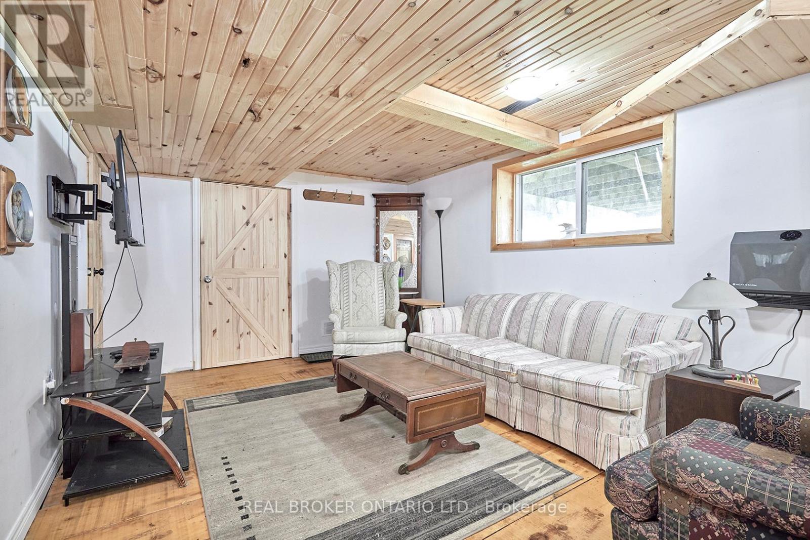 Photo 32 of 504224 89 Highway, Amaranth ON