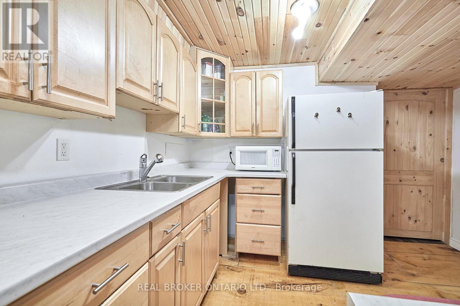 Photo 5 of 504224 89 Highway, Amaranth ON
