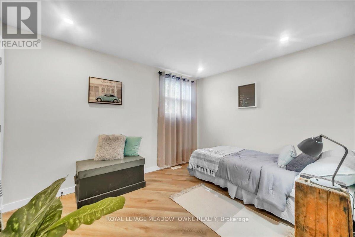 Photo 11 of 80 Mcanulty Boulevard, Hamilton ON