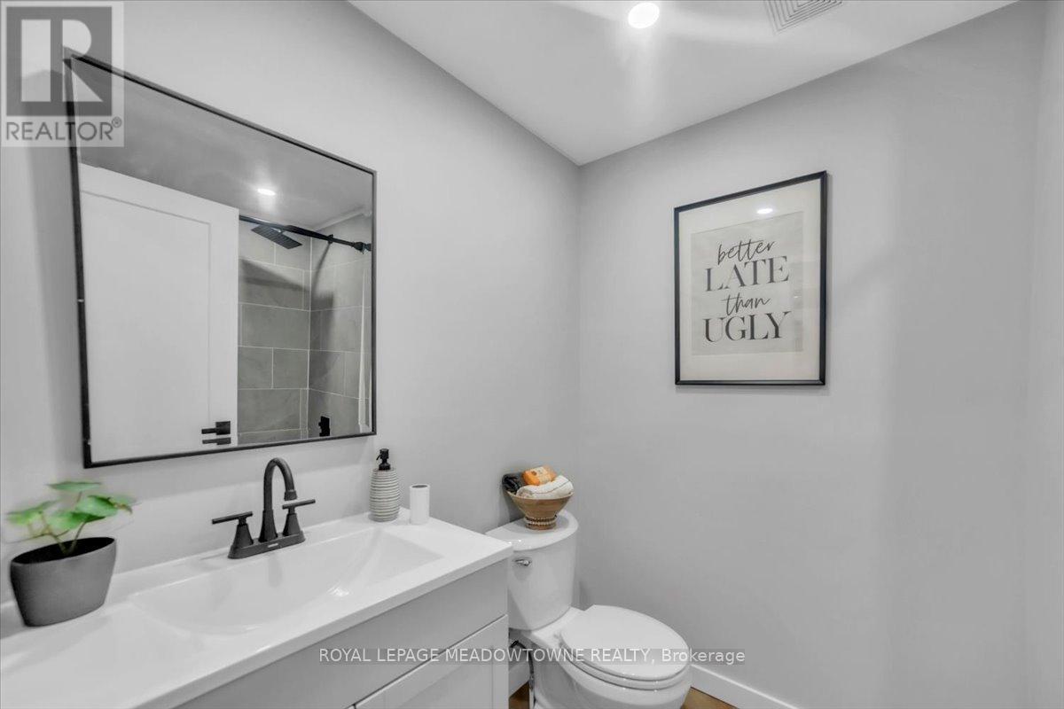 Photo 43 of 80 Mcanulty Boulevard, Hamilton ON