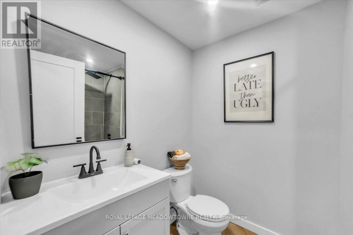 Photo 45 of 80 Mcanulty Boulevard, Hamilton ON