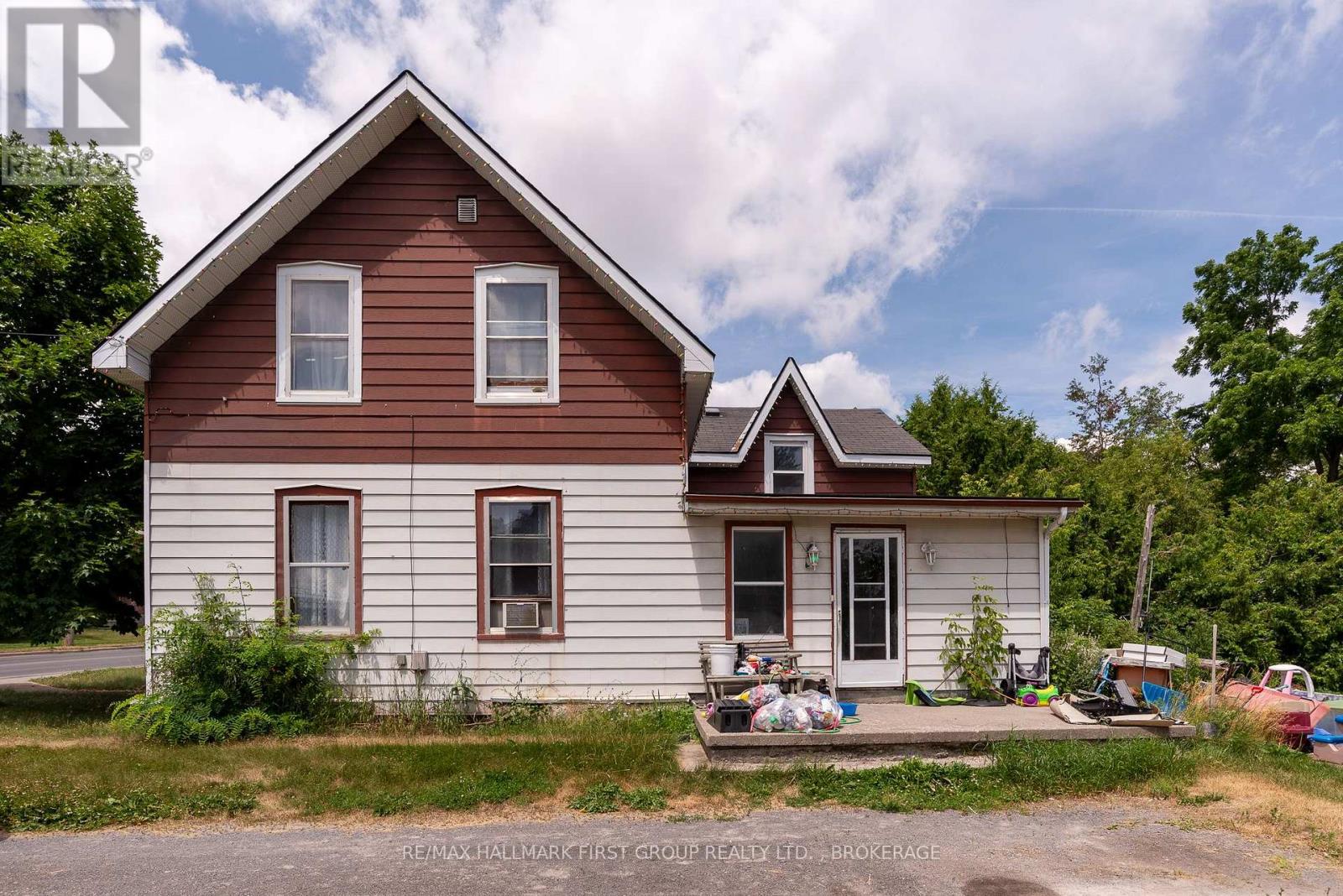 Photo 7 of 169 Camden Road, Greater Napanee ON