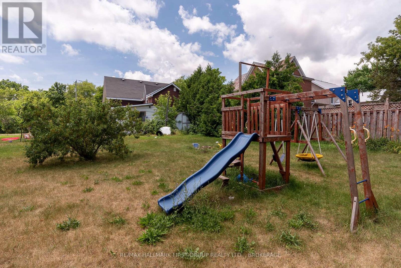 Photo 4 of 169 Camden Road, Greater Napanee ON