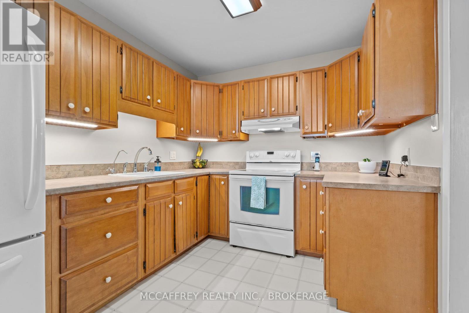 Photo 15 of 5507 Opinicon Road, Frontenac ON