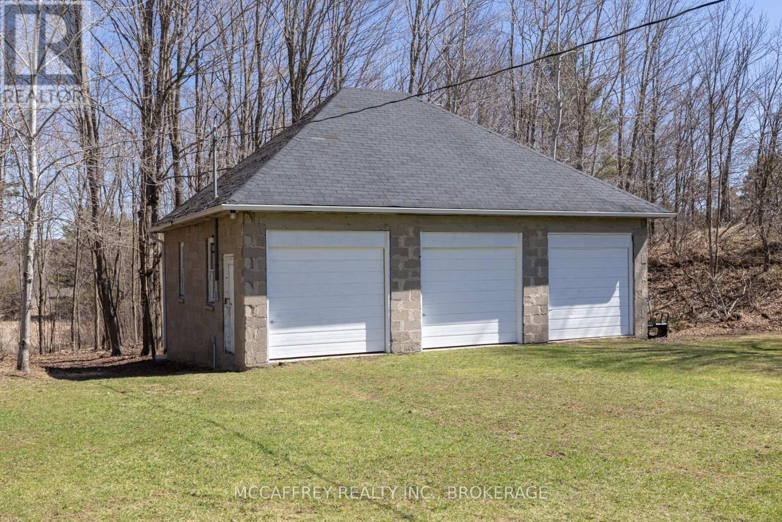 Photo 3 of 5507 Opinicon Road, Frontenac ON