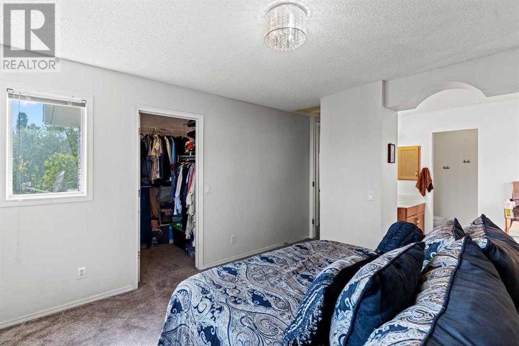 Single Family House for Sale in  Mt Apex Crescent SE McKenzie Lake Calgary 
