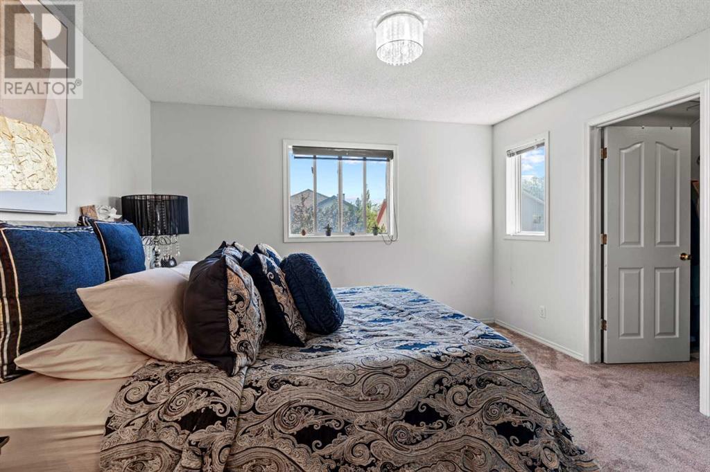 Single Family House for Sale in  Mt Apex Crescent SE McKenzie Lake Calgary 