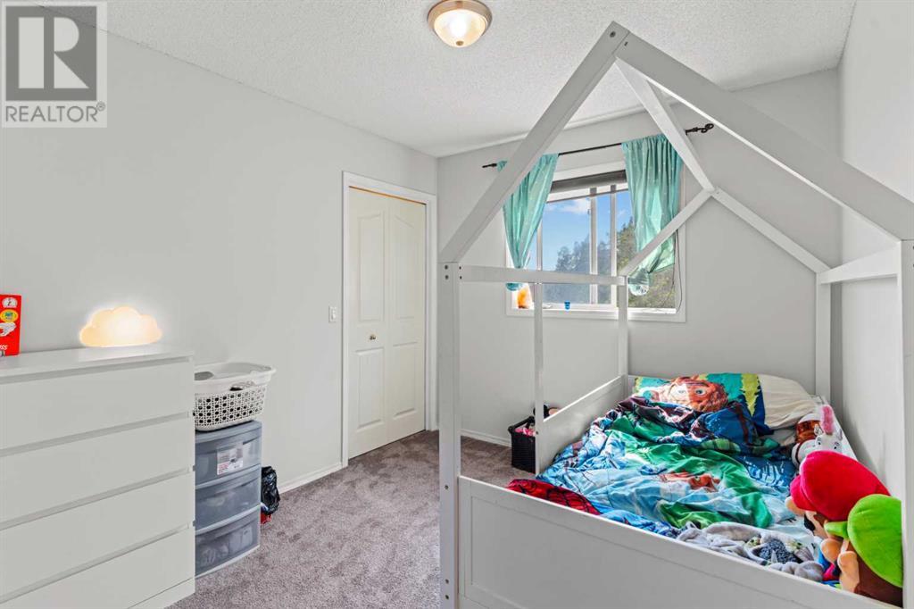 Single Family House for Sale in  Mt Apex Crescent SE McKenzie Lake Calgary 