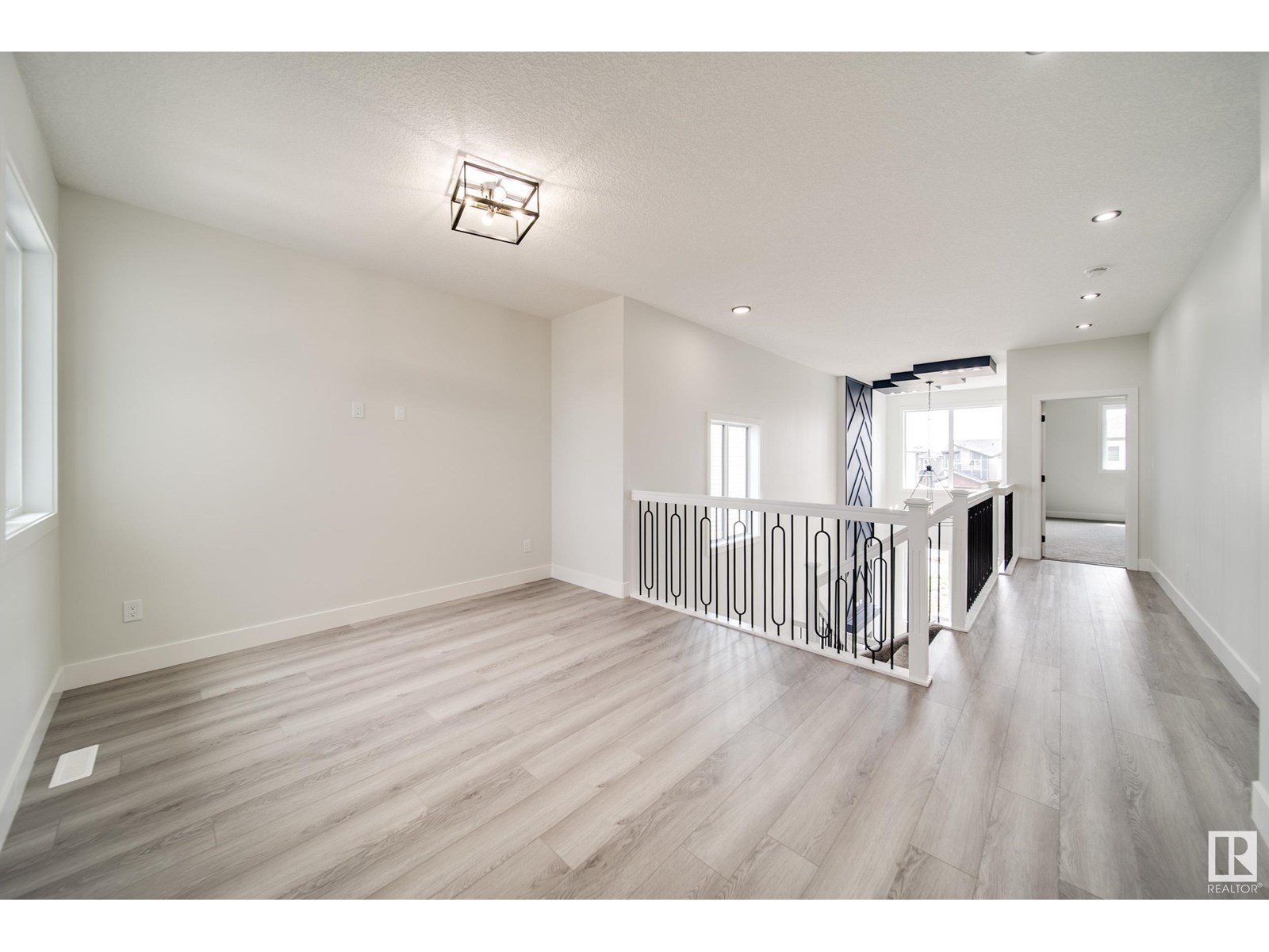 Photo 25 of 8747 183 Av Nw, Edmonton AB