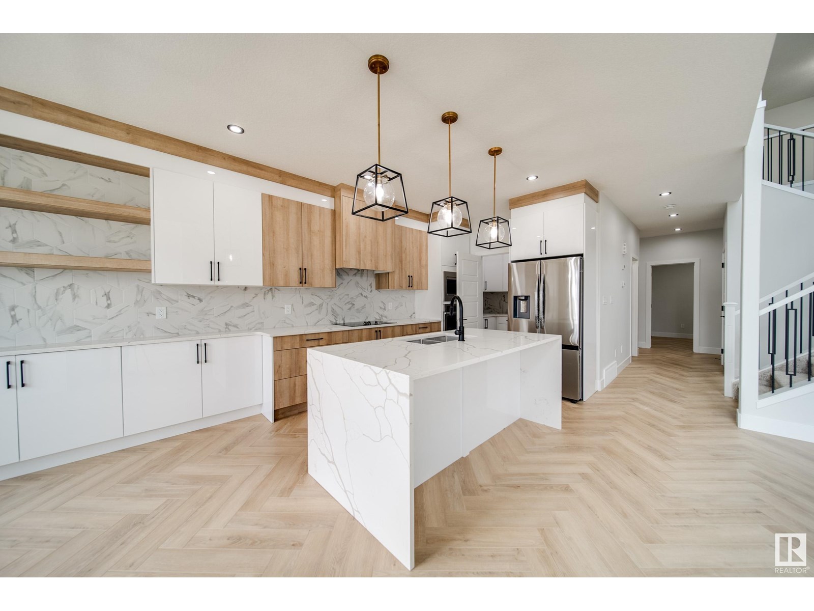 Photo 11 of 8815 183 Av Nw, Edmonton AB