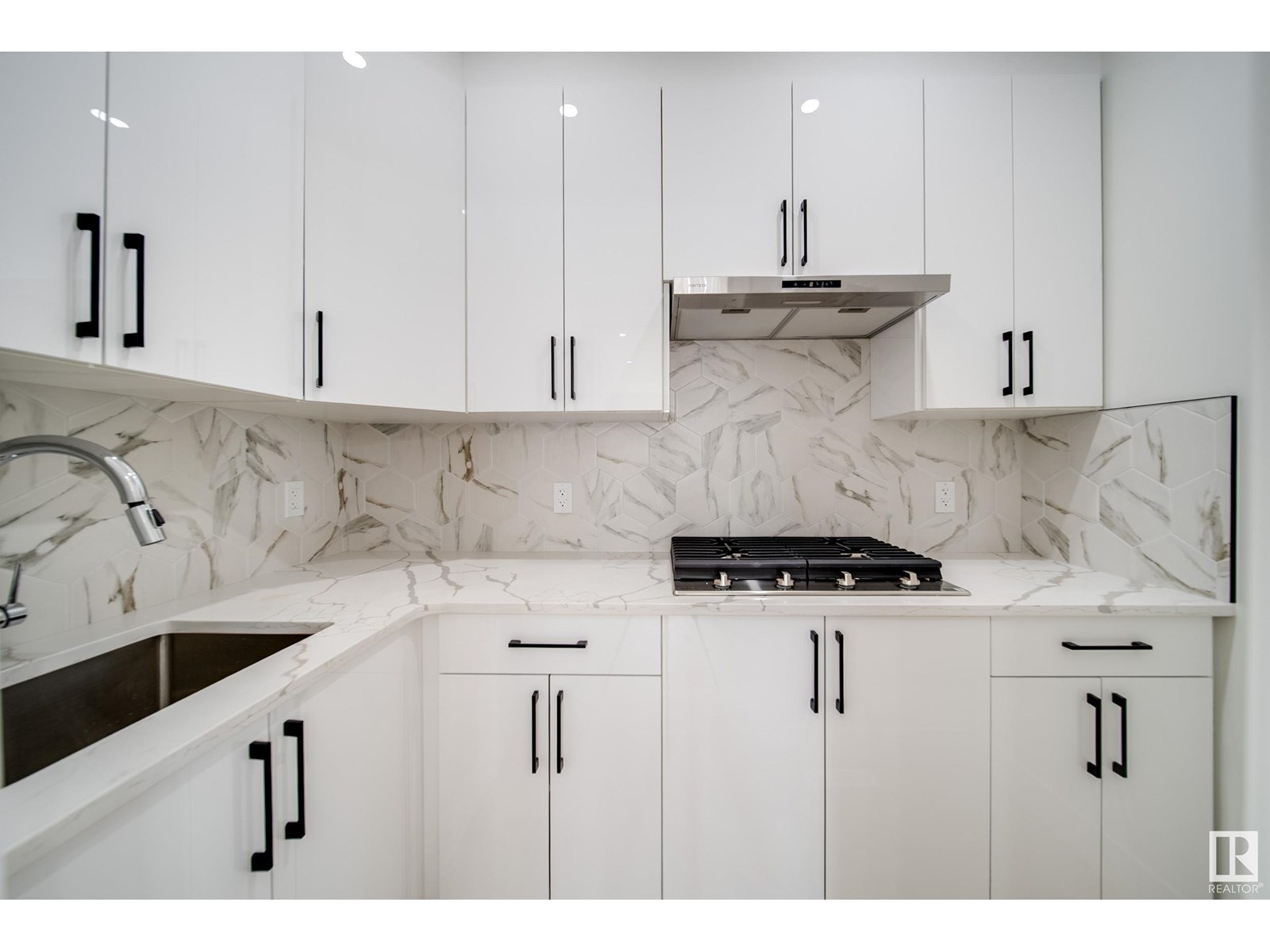 Photo 16 of 8815 183 Av Nw, Edmonton AB