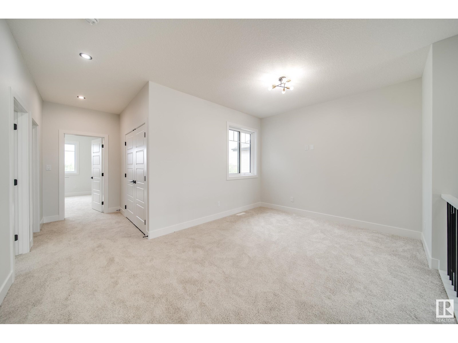 Photo 22 of 8815 183 Av Nw, Edmonton AB