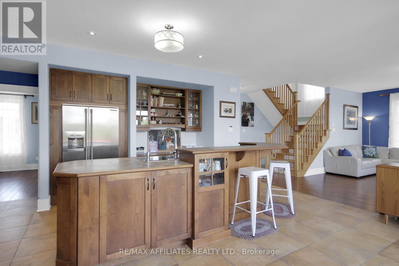 Photo 18 of 500 Bradbury Court, Ottawa ON