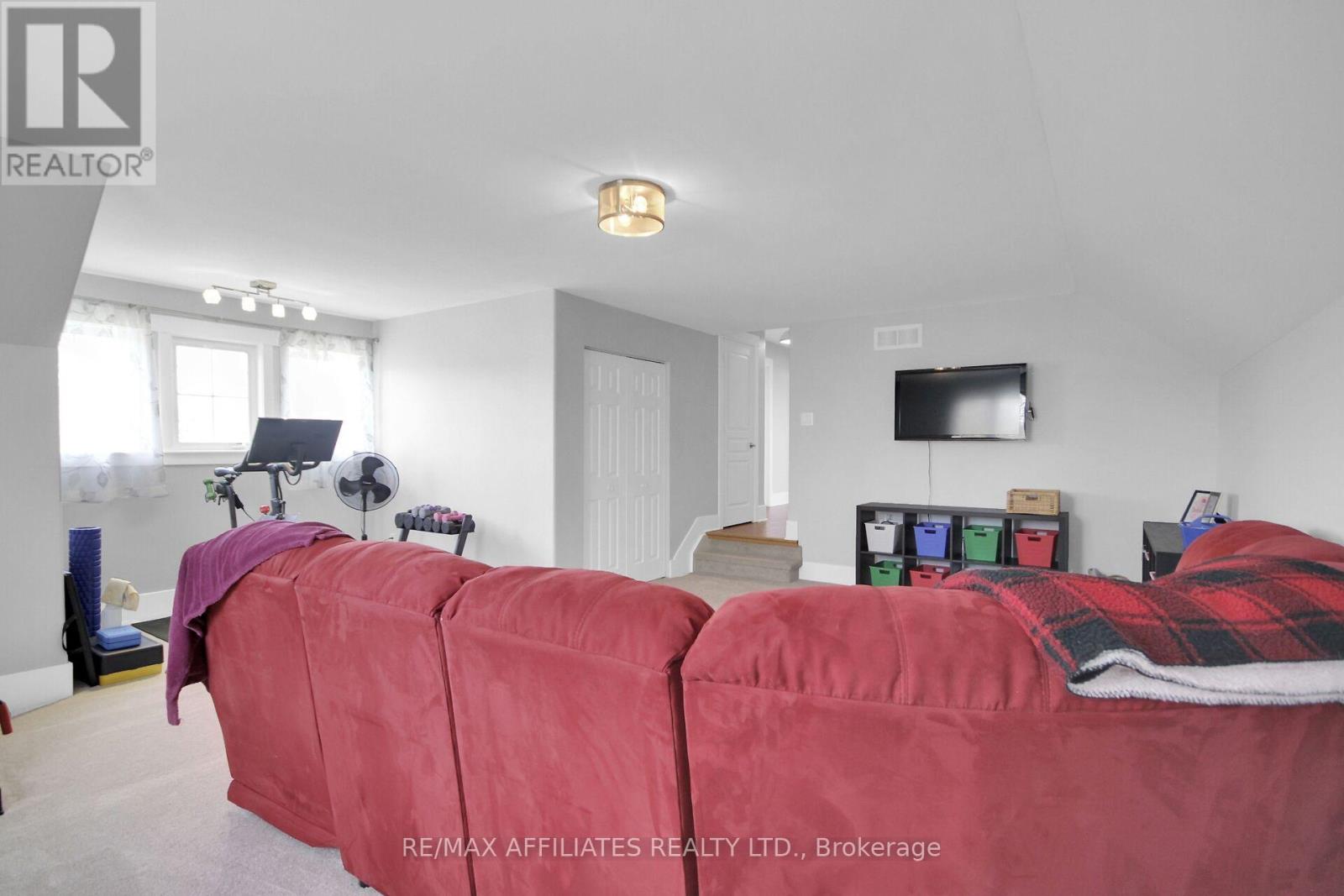 Photo 33 of 500 Bradbury Court, Ottawa ON