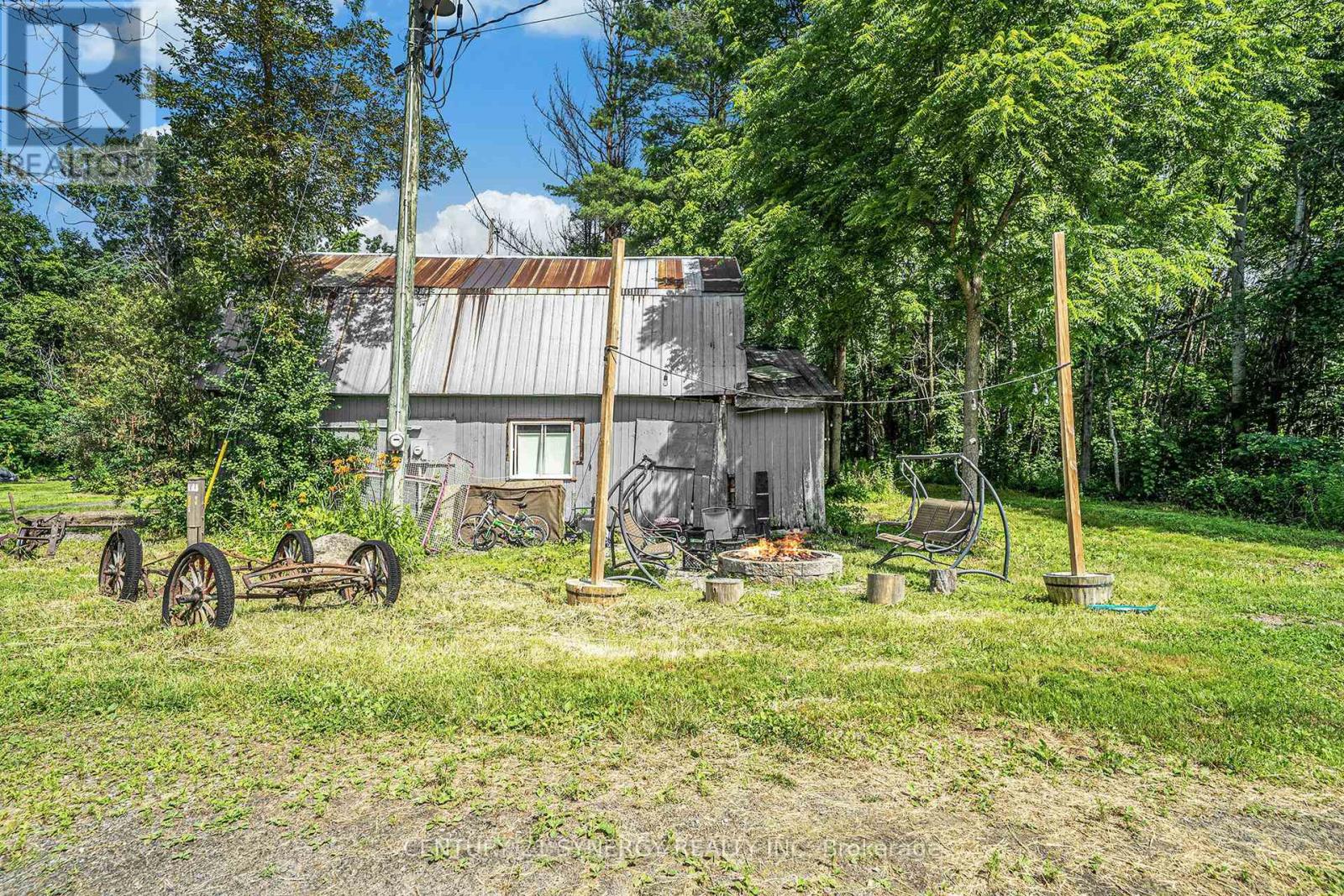 Photo 3 of 804 806 Monkman Road, North Grenville ON