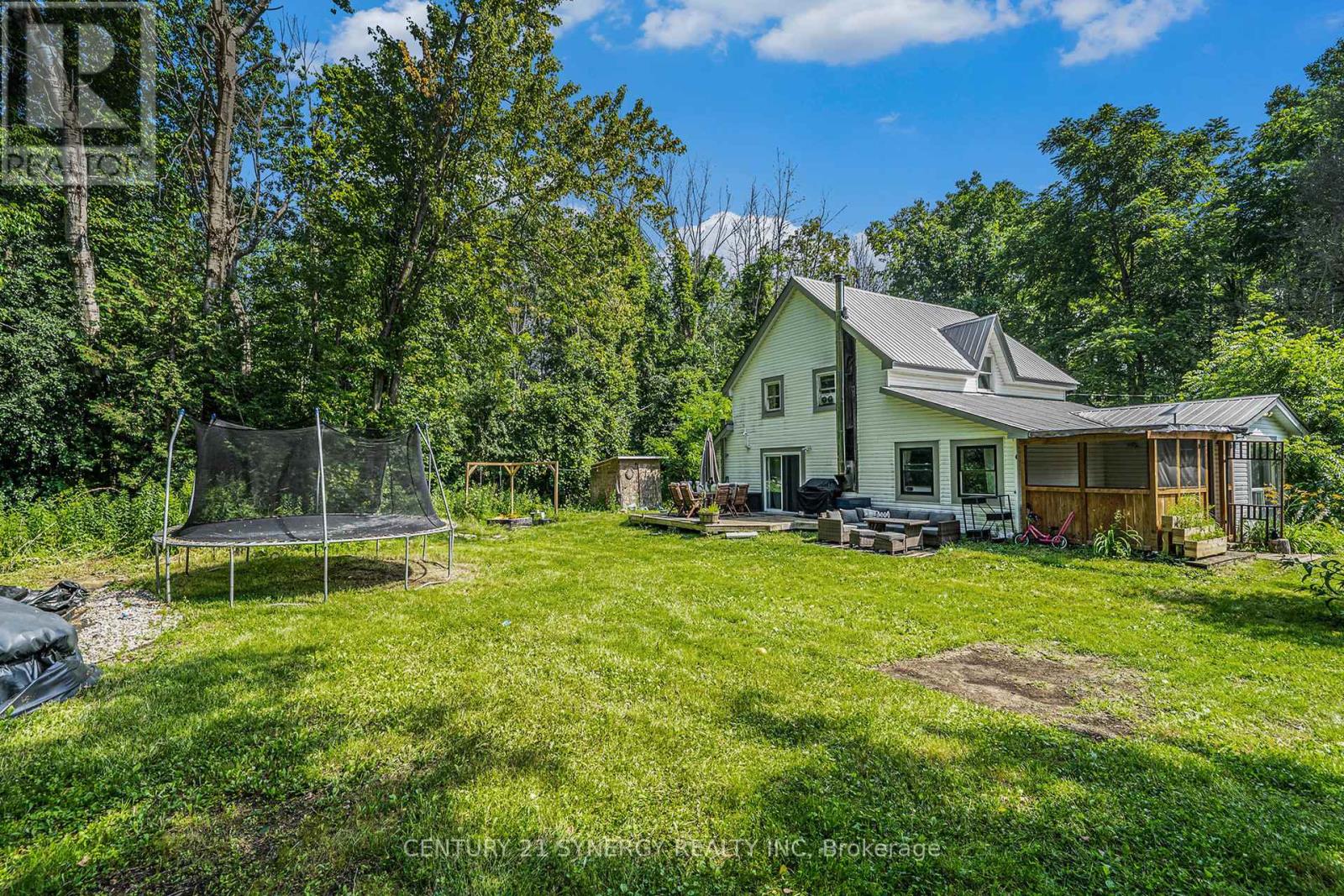 Photo 9 of 804 806 Monkman Road, North Grenville ON