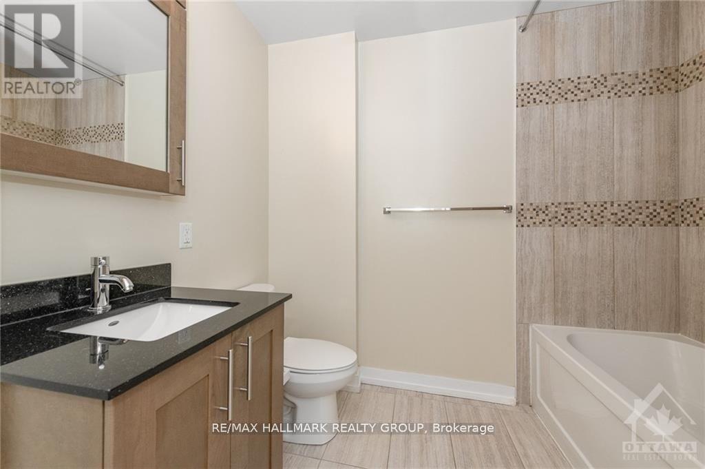 Photo 14 of 2003 40 Nepean Street, Ottawa ON
