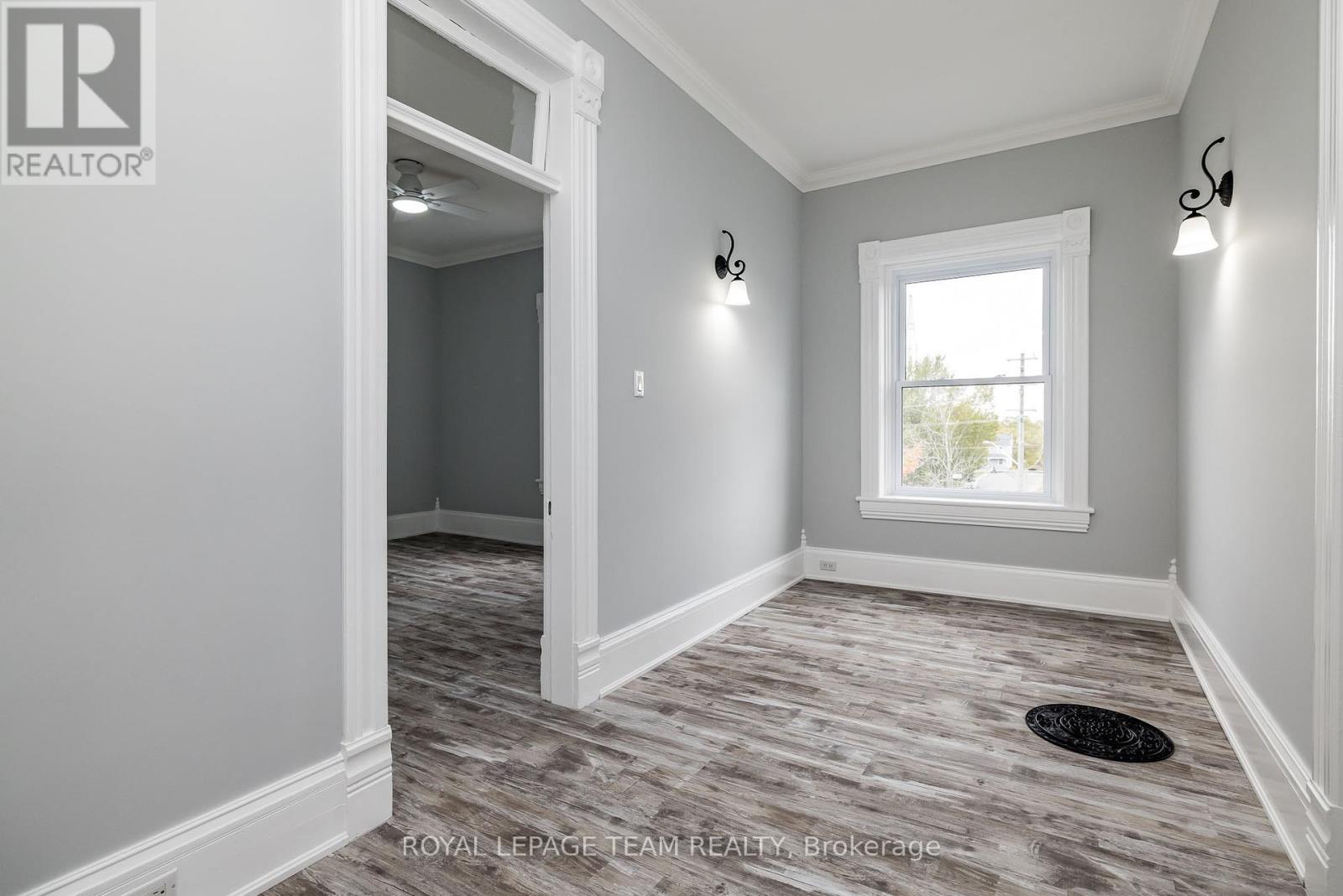 Photo 16 of 294 Dumbrille Street, North Grenville ON