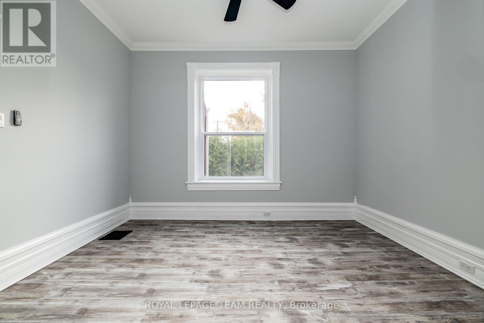 Photo 32 of 294 Dumbrille Street, North Grenville ON