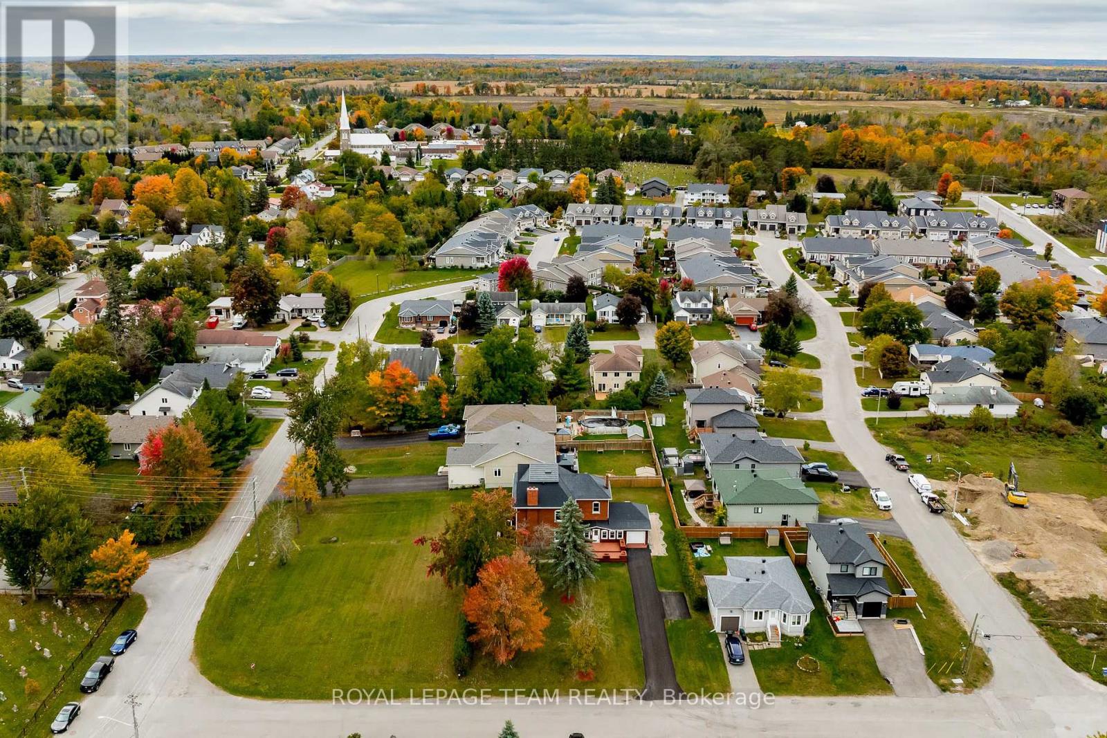 Photo 4 of 294 Dumbrille Street, North Grenville ON