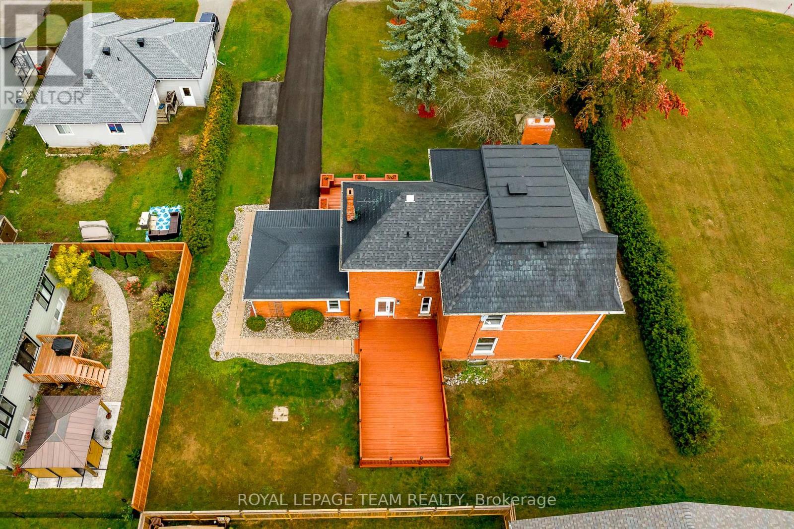 Photo 50 of 294 Dumbrille Street, North Grenville ON