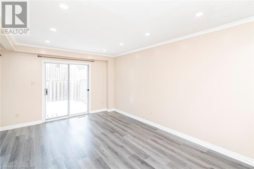 Photo 11 of 14 Derby Street Unit 35, Hamilton ON