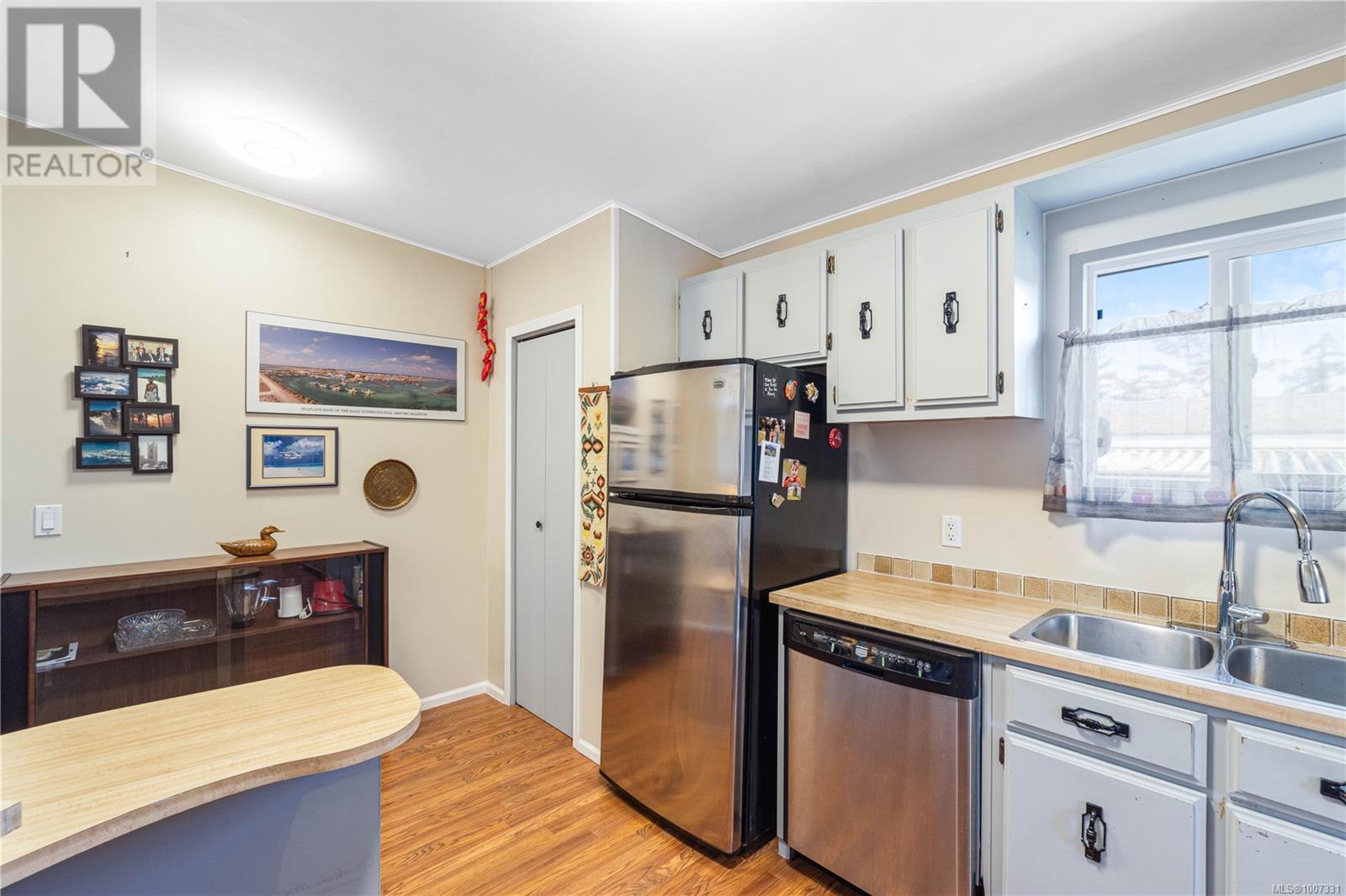 Photo 20 of 40 2501 Labieux Rd, Nanaimo BC