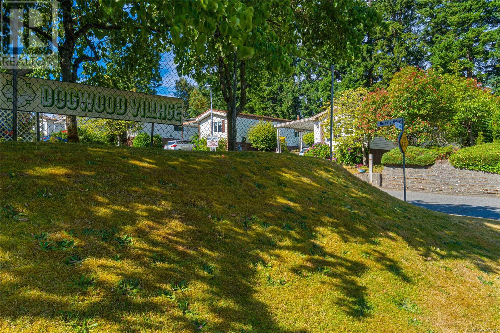 Photo 4 of 40 2501 Labieux Rd, Nanaimo BC