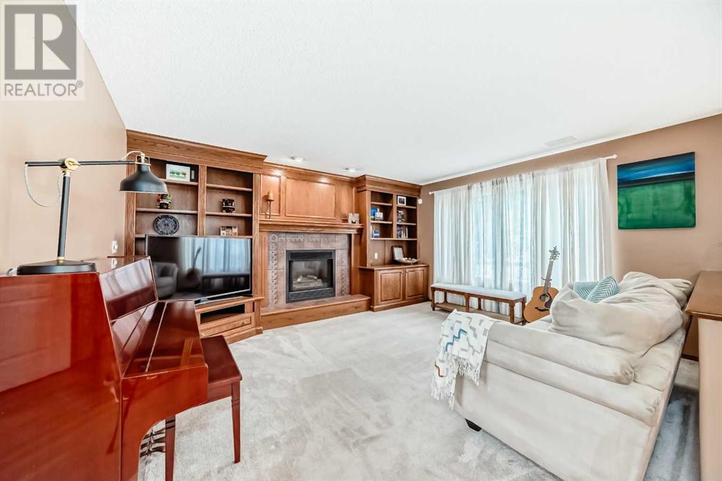 Single Family House for Sale in  Mountain Park Drive SE McKenzie Lake Calgary 