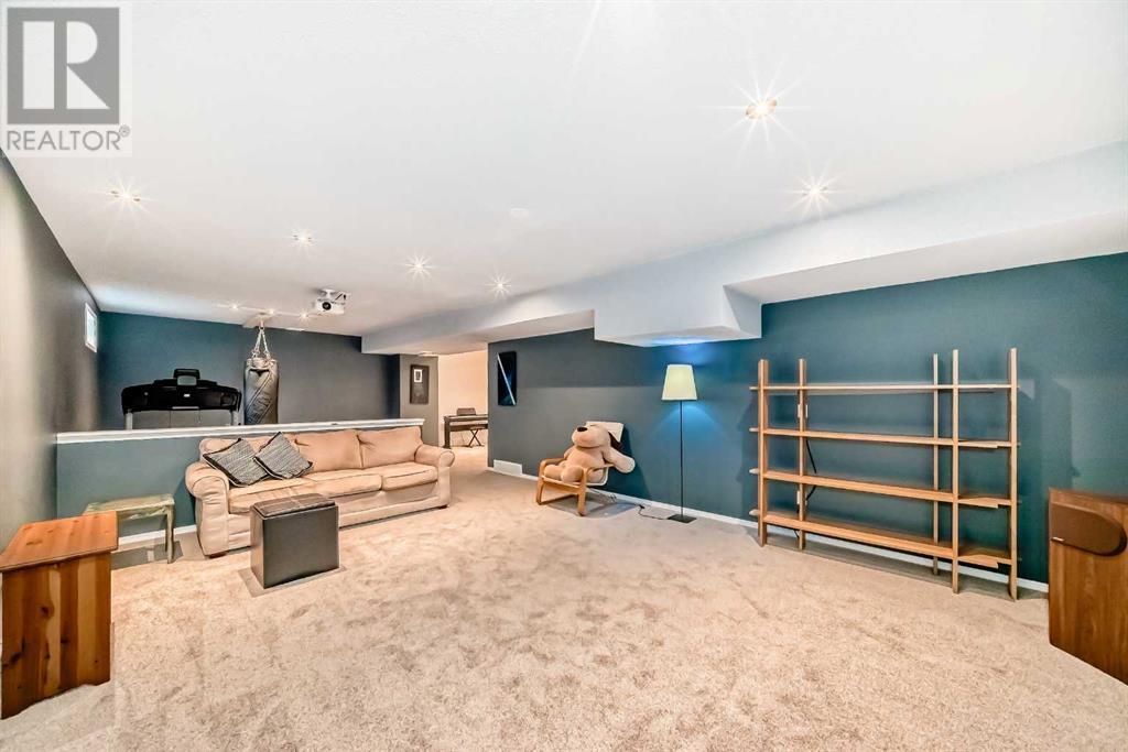 Single Family House for Sale in  Mountain Park Drive SE McKenzie Lake Calgary 