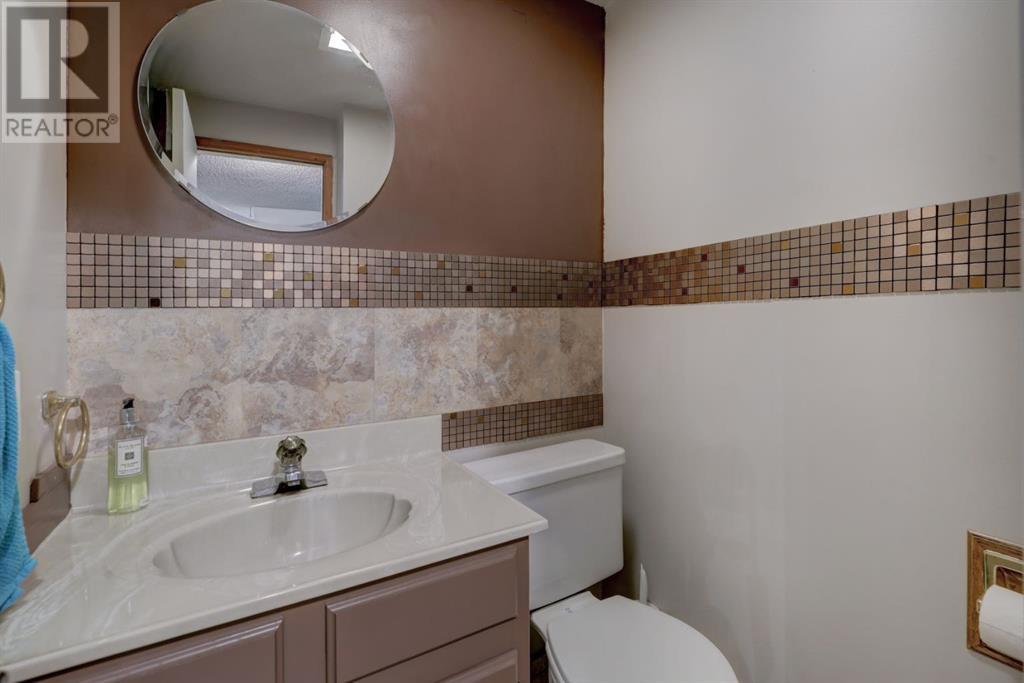 Single Family House for Sale in   Silver Springs Road NW Silver Springs Calgary 