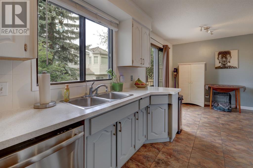 Single Family House for Sale in   Silver Springs Road NW Silver Springs Calgary 