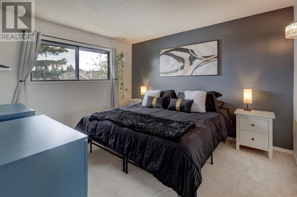 Single Family House for Sale in   Silver Springs Road NW Silver Springs Calgary 