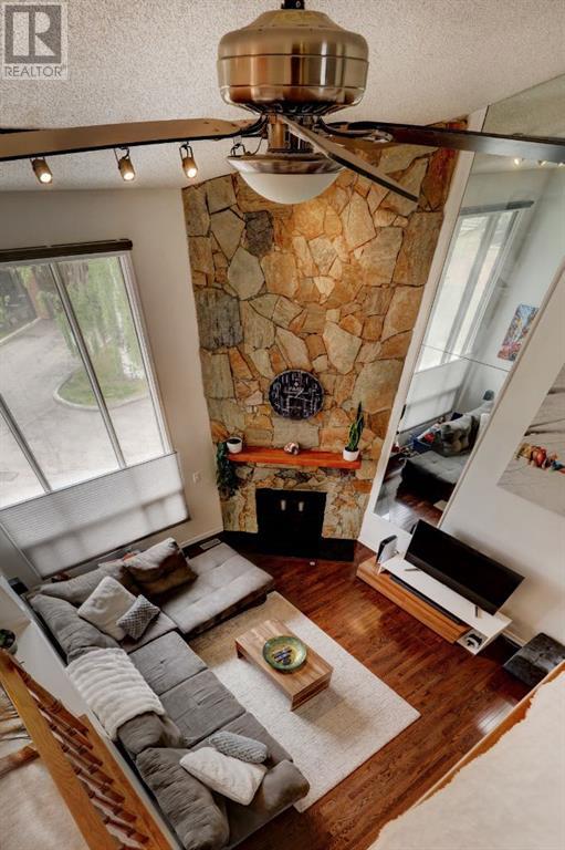 Single Family House for Sale in   Silver Springs Road NW Silver Springs Calgary 