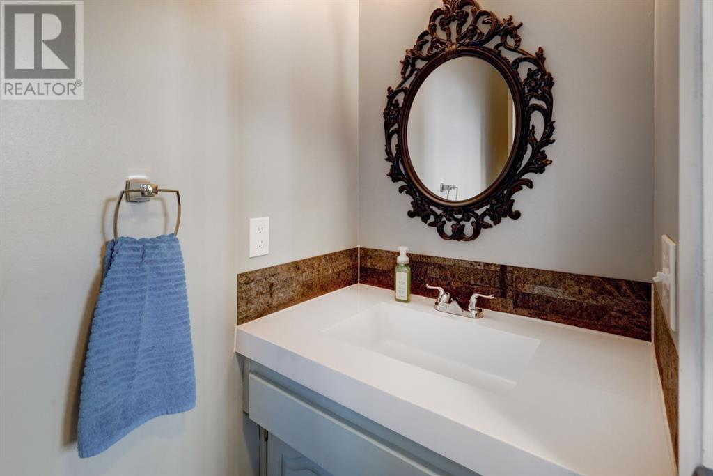 Single Family House for Sale in   Silver Springs Road NW Silver Springs Calgary 