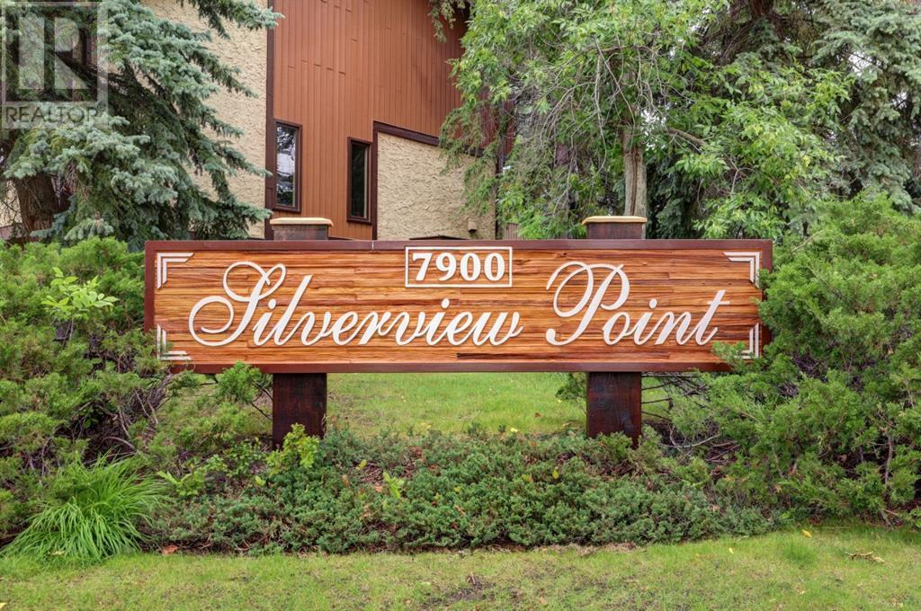 Single Family House for Sale in   Silver Springs Road NW Silver Springs Calgary 