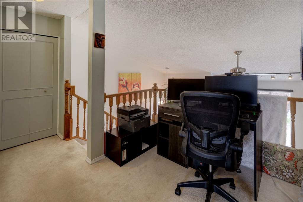 Single Family House for Sale in   Silver Springs Road NW Silver Springs Calgary 