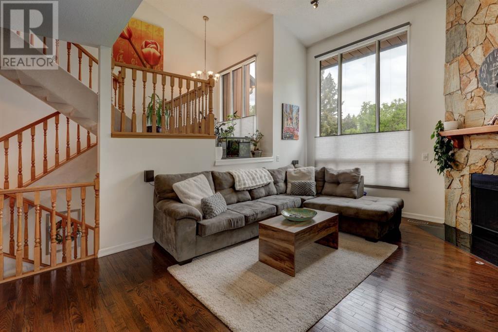 Single Family House for Sale in   Silver Springs Road NW Silver Springs Calgary 
