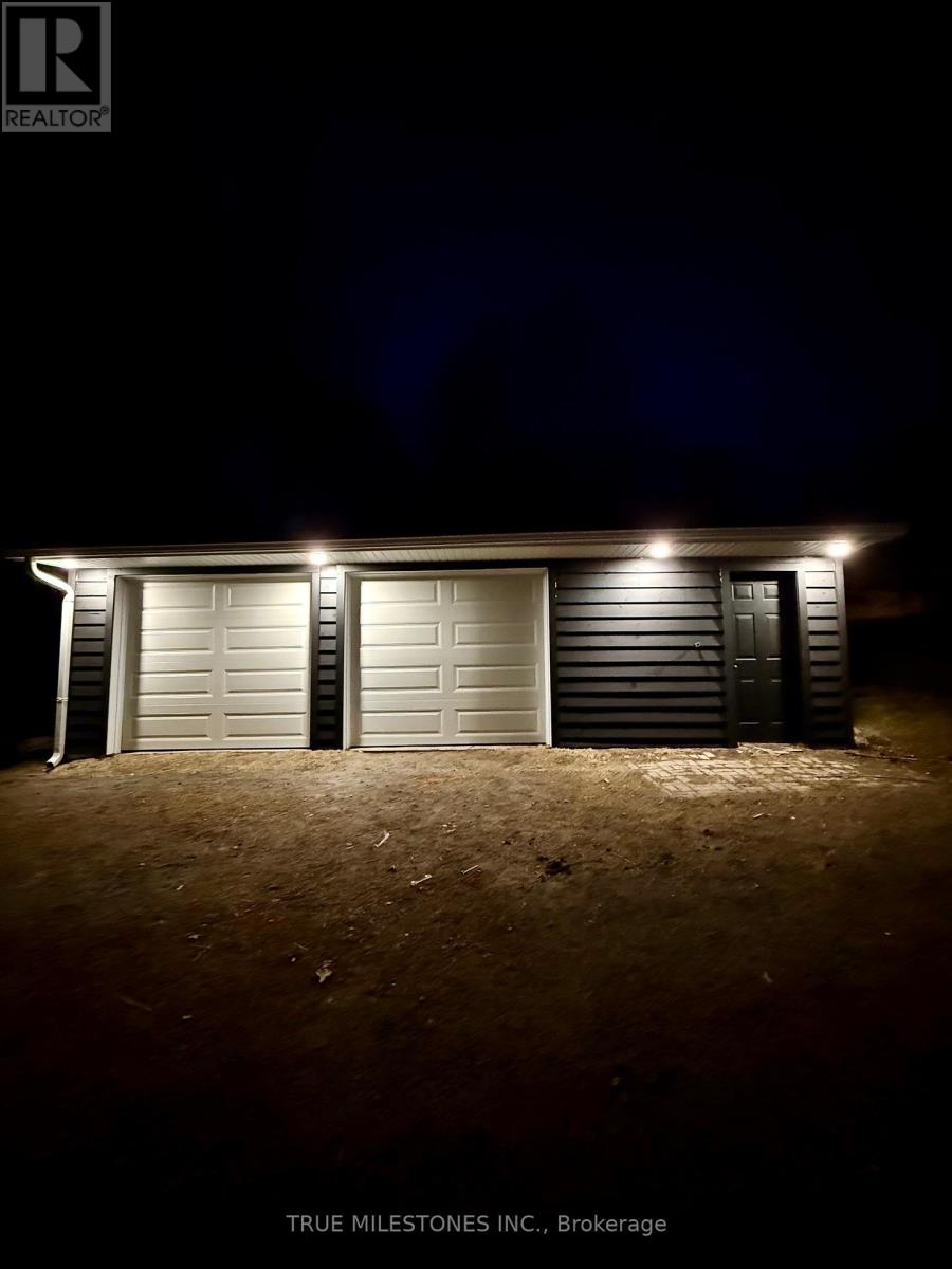 Photo 5 of 336 Clear Lake Road, Seguin ON