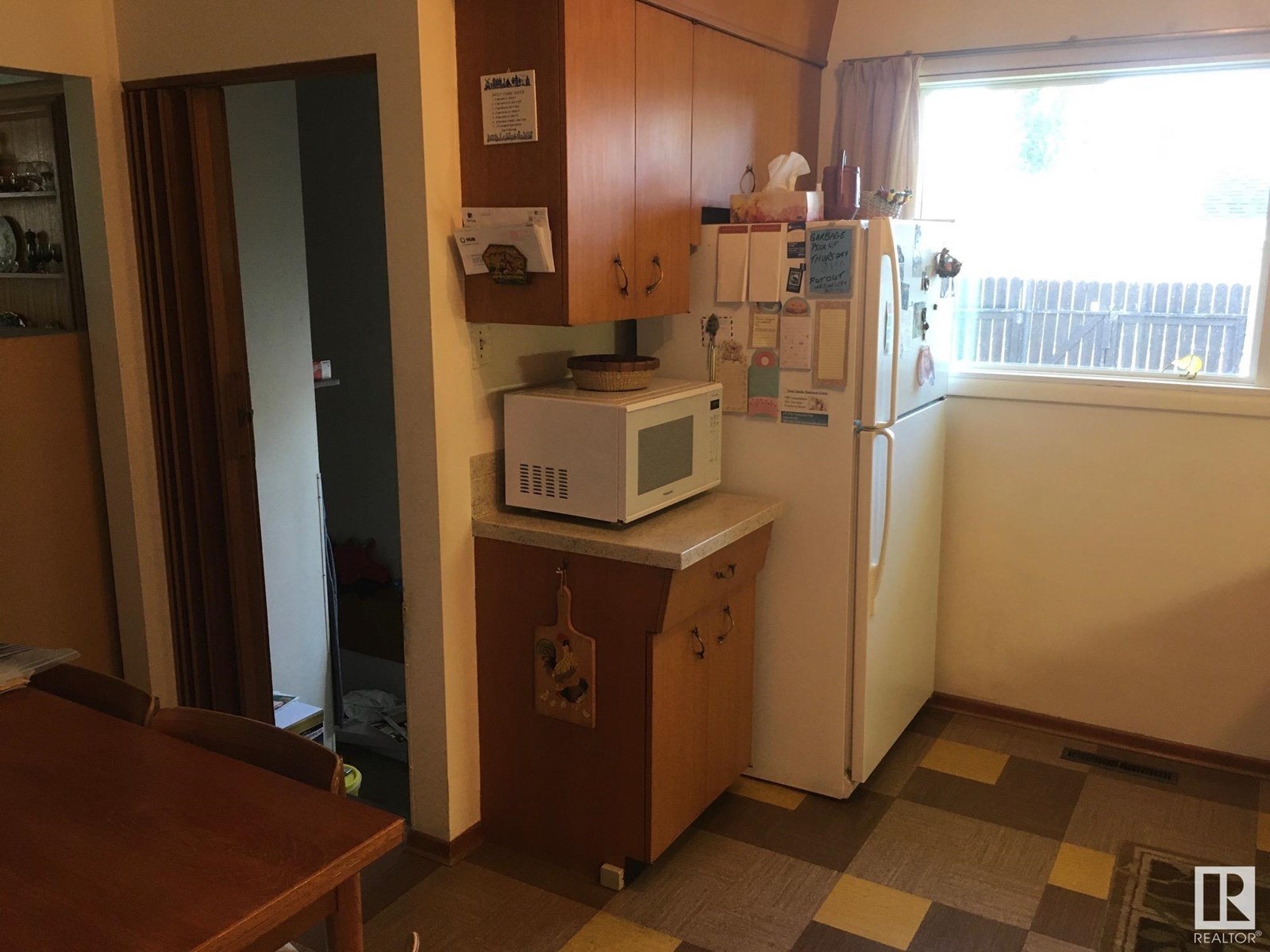 Photo 11 of 16206 83 Av Nw, Edmonton AB