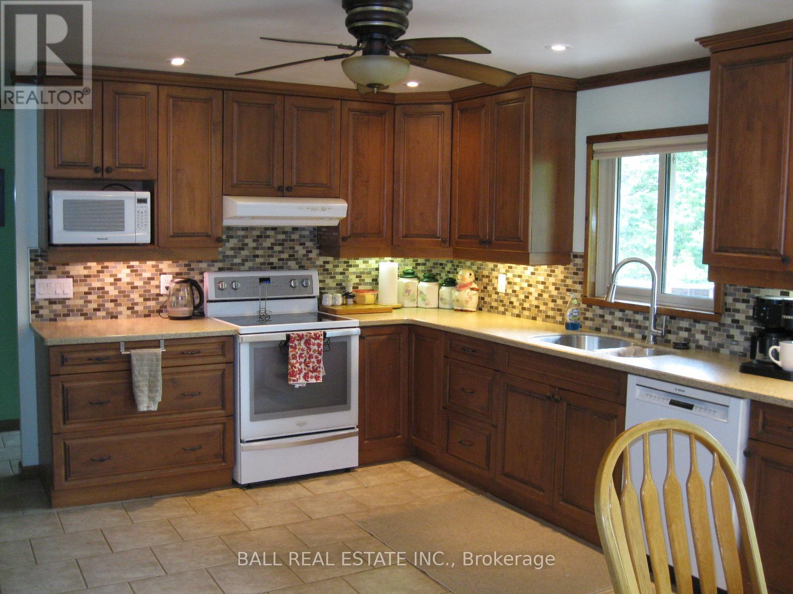 Photo 30 of 895 Crowe River Road, Trent Hills ON