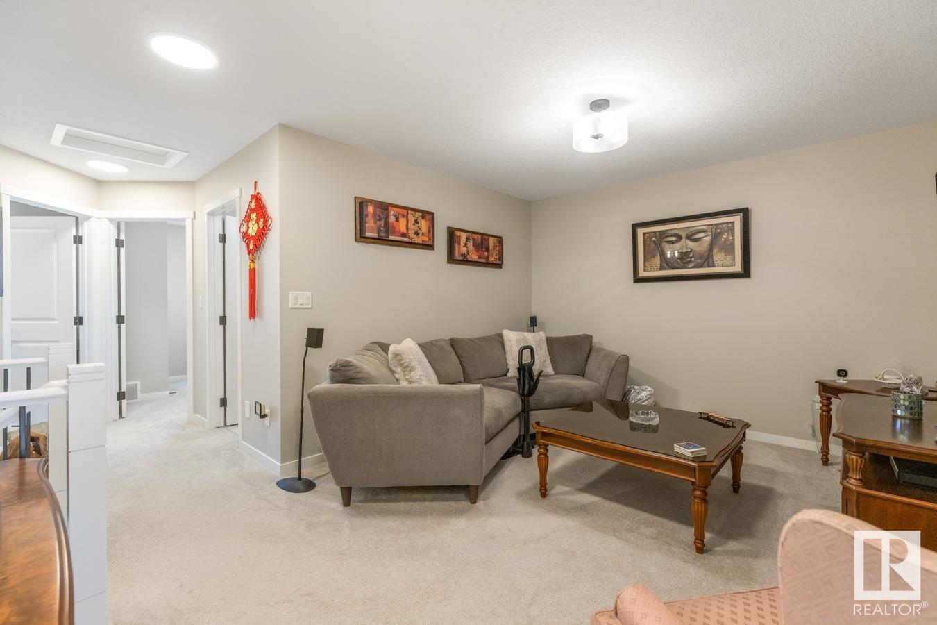 Photo 19 of 22706 95 A Av Nw, Edmonton AB