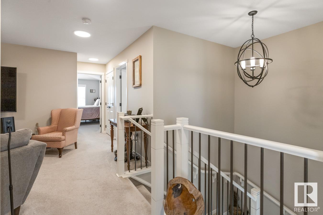 Photo 18 of 22706 95 A Av Nw, Edmonton AB