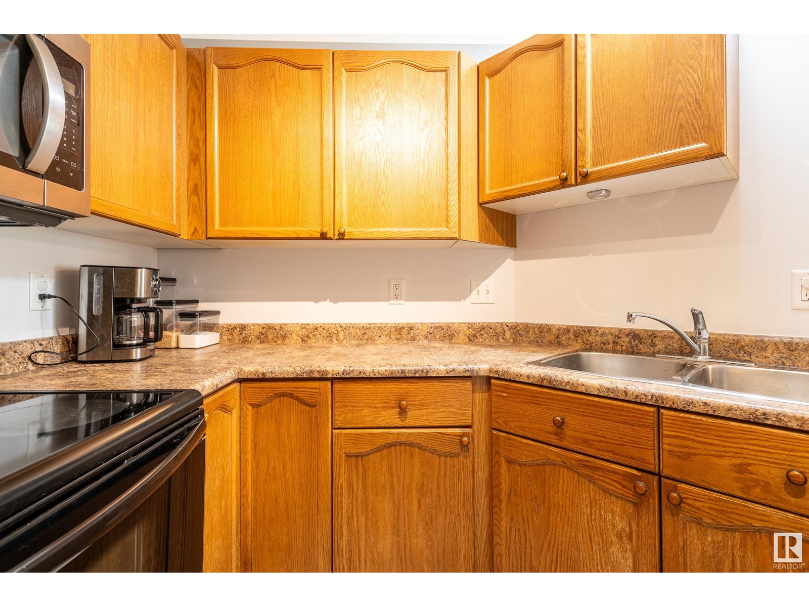 Single Family House for Sale in #   ST NW Edmonton 