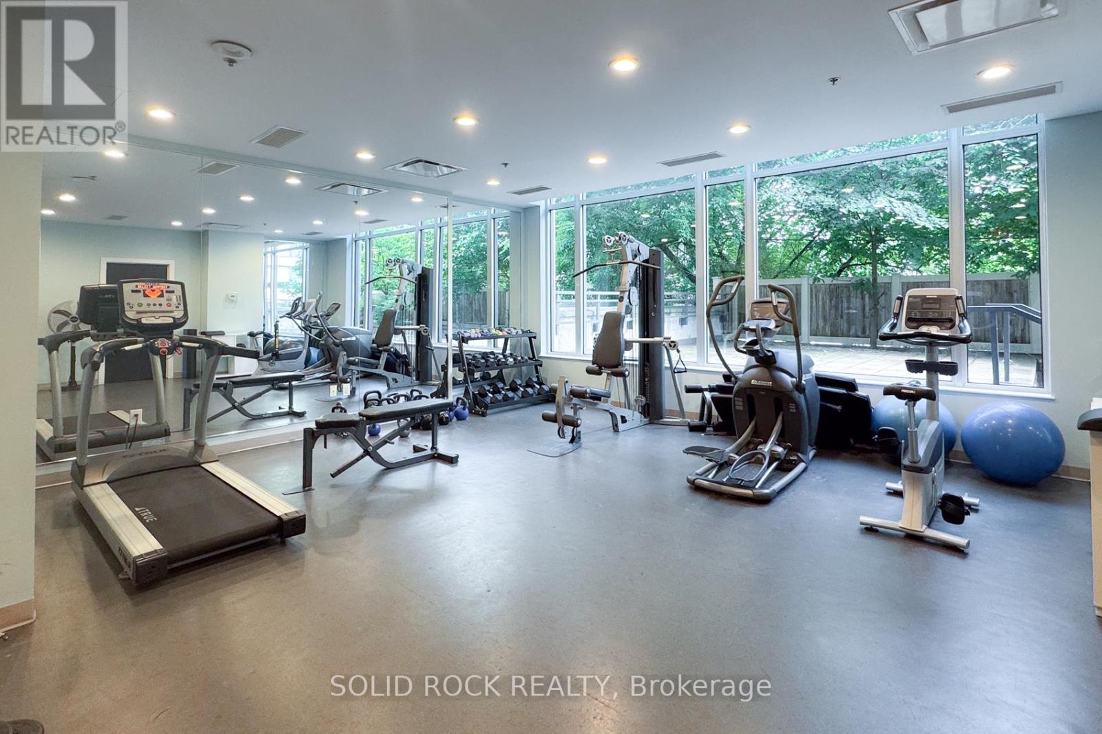 Photo 18 of 208 101 Richmond Road, Ottawa ON
