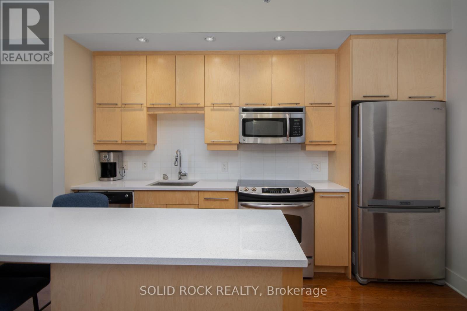 Photo 6 of 208 101 Richmond Road, Ottawa ON
