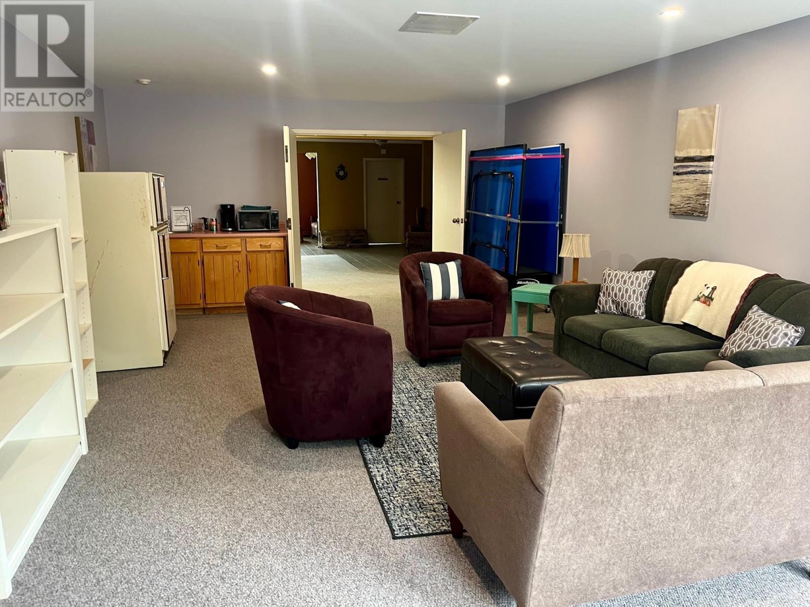 #UNIT 205 6216 RTE 11 - 8