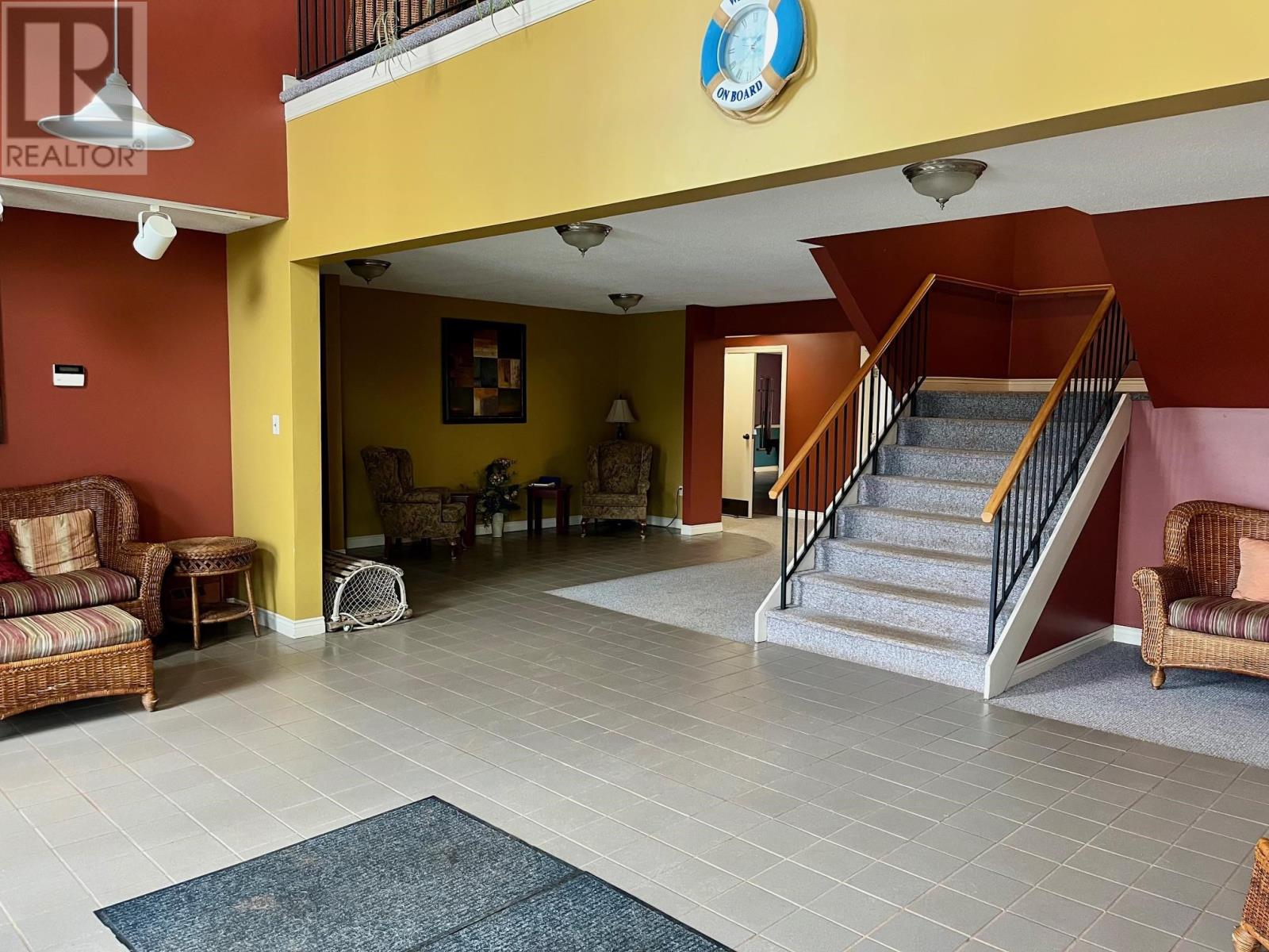 #UNIT 205 6216 RTE 11 - 4