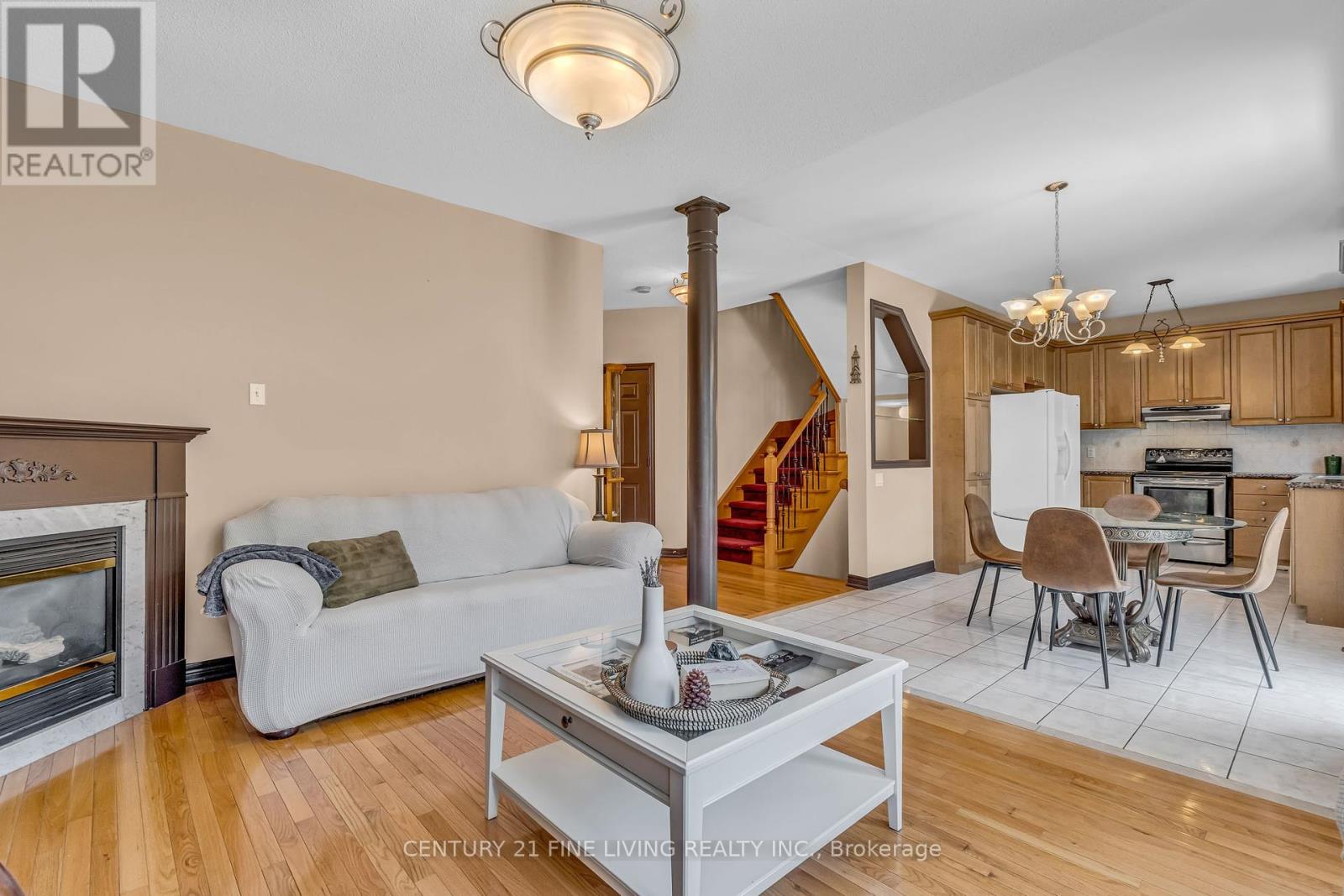 Single Family House for Sale in  RENOIR DRIVE Vaughan (Patterson) 