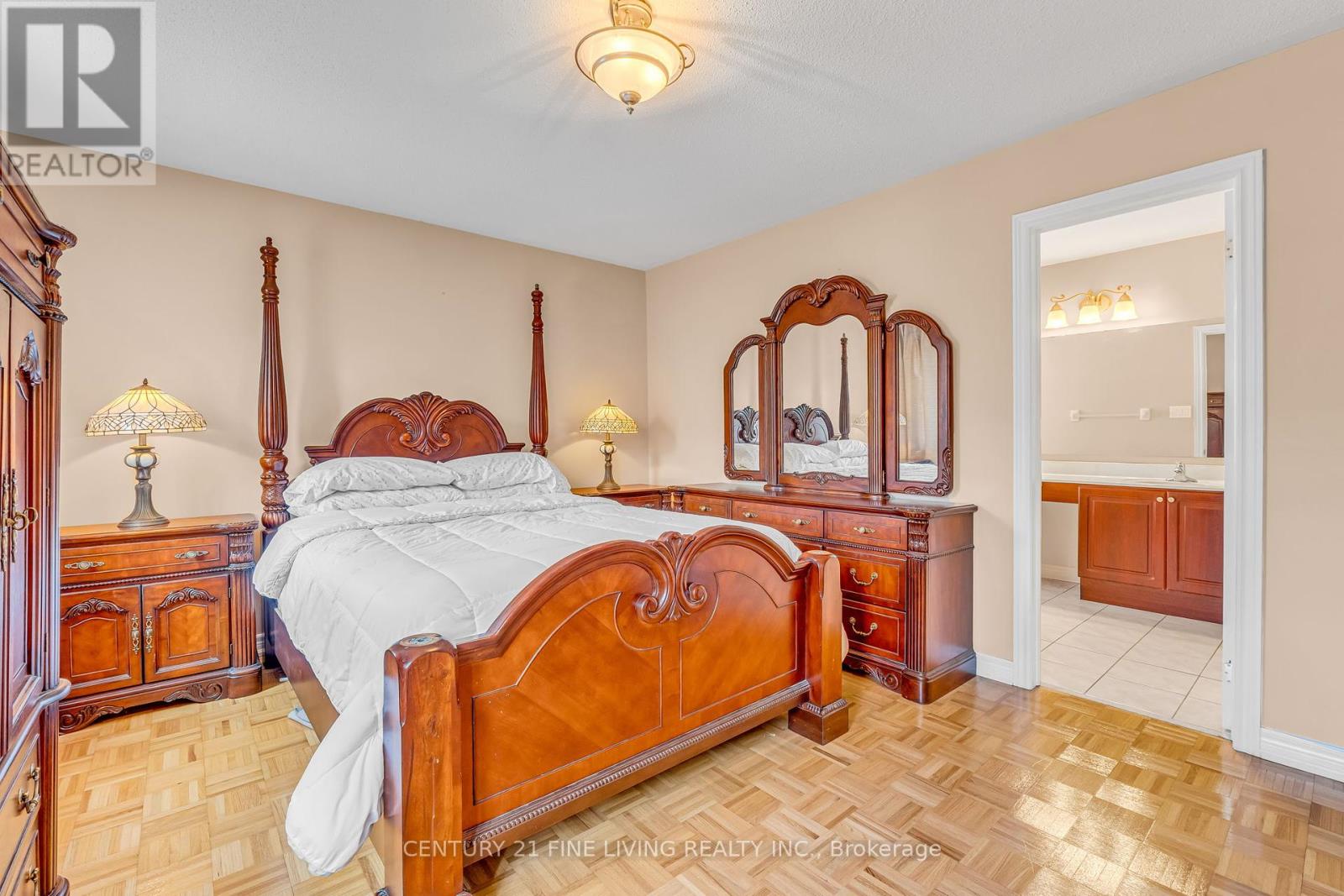 Single Family House for Sale in  RENOIR DRIVE Vaughan (Patterson) 